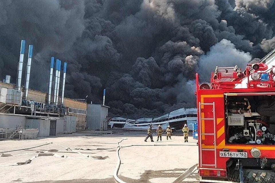 Пожар на Профильной,6 в июле тушили почти 300 человек и 74 единицы техники