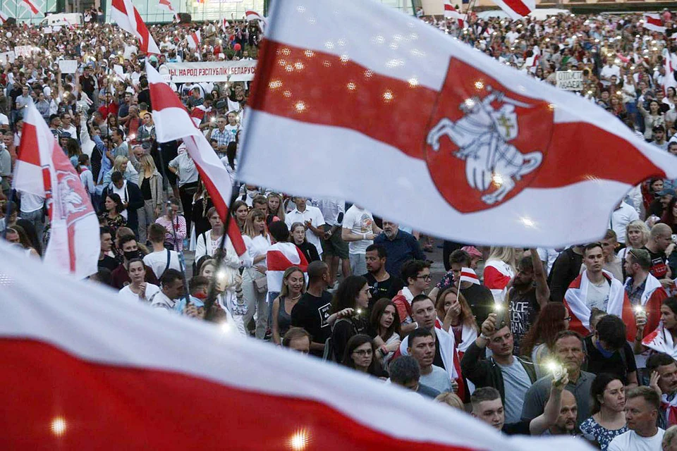 Польский реваншизм будет нарастать и дальше. Польша уже оказывает серьезное влияние на Украину. В Белоруссии Польша исподволь организует протест, с такой же целью