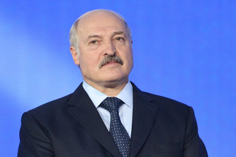 Лукашенко признался, что помог Тихановской "бежать" в Литву