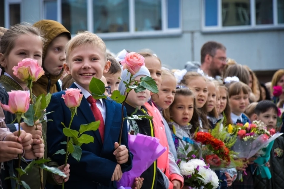 В Хабаровске развеяли слухи о переносе начала учебного года
