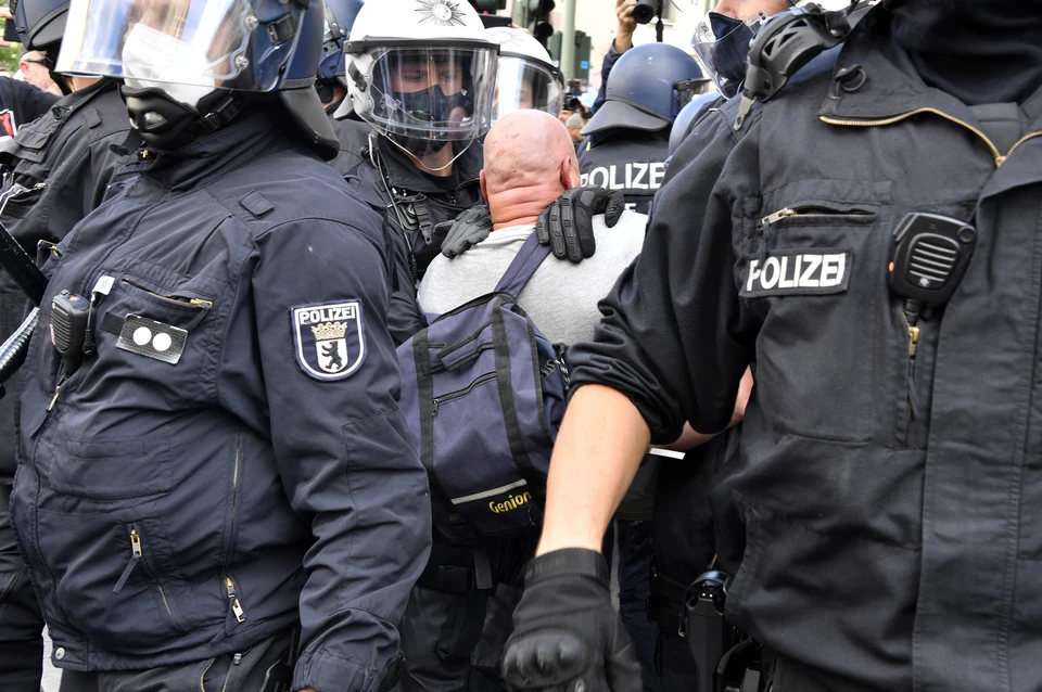 Протесты в Берлине: задержаны более 100 человек