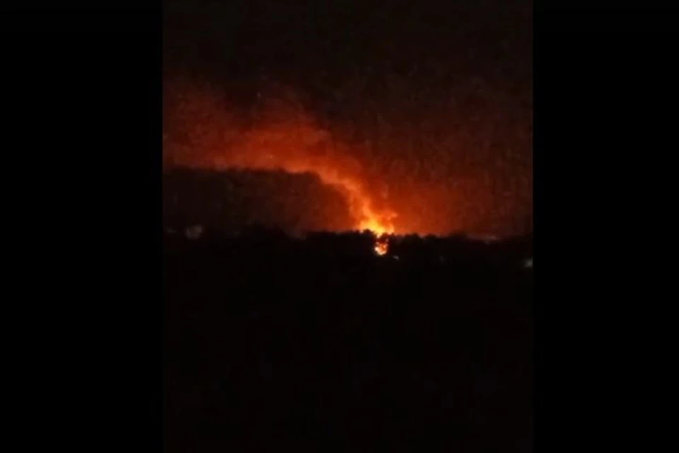Видео происходящим опубликовали очевидцы в соцсетях. Фото: Кадр из видео