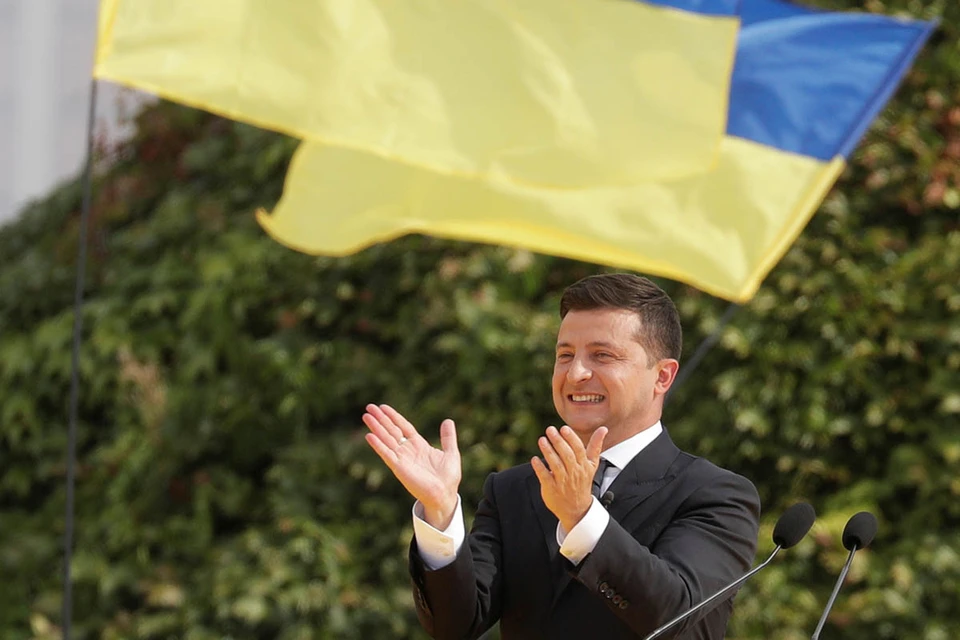 Президент Украины Владимир Зеленский вляпался в очередной скандал.