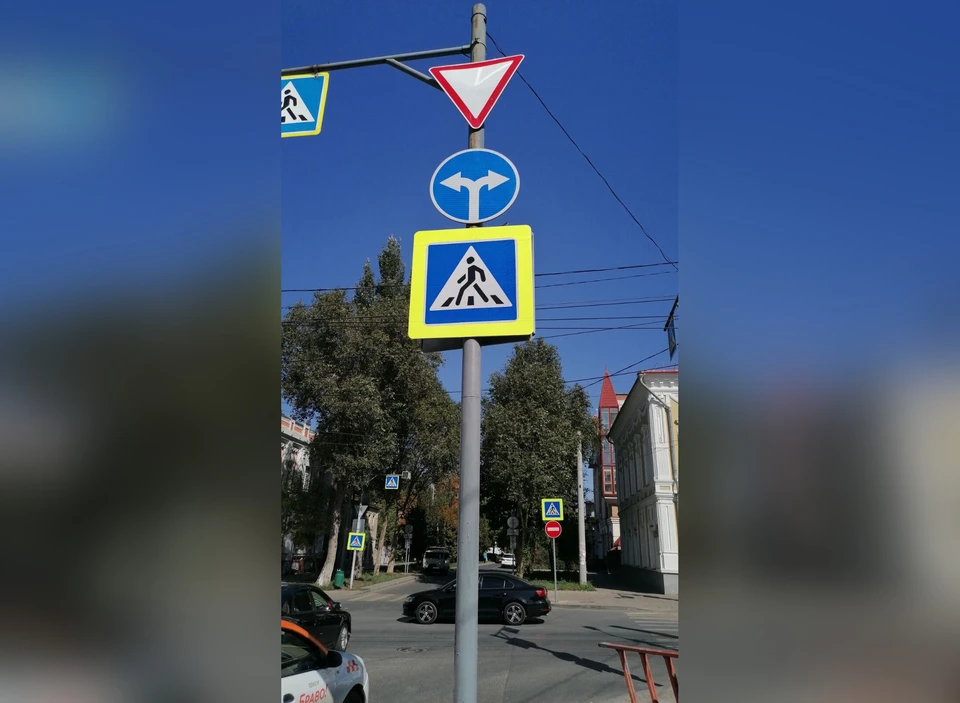 Автомобилистов призывают быть внимательнее на улице Водников / Фото: Дорсигнал