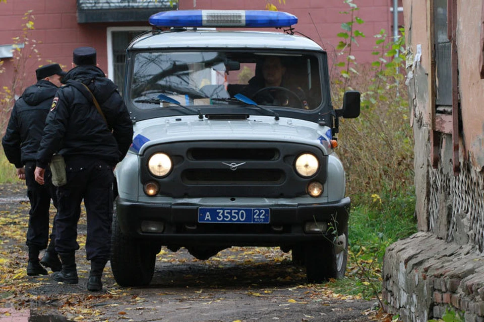 Против него возбуждено несколько дел за кражи.