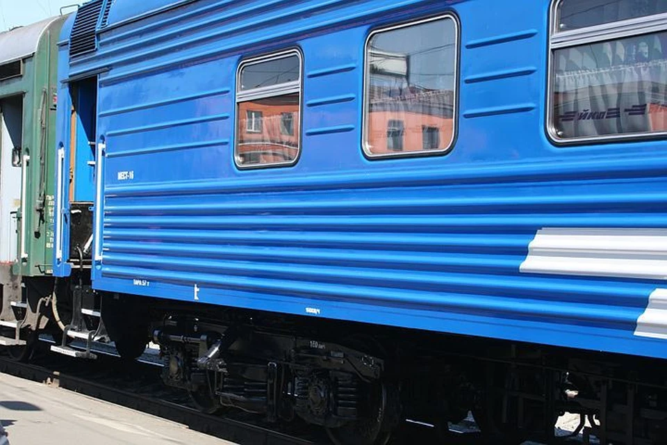 Из-за камнепада на Кругобайкальской железной дороге приостановлено движение поездов