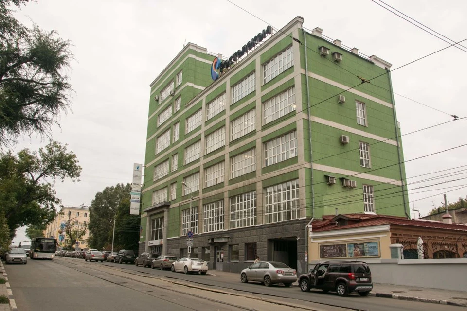 В легендарном здании сегодня располагается офис компании "Ростелеком"