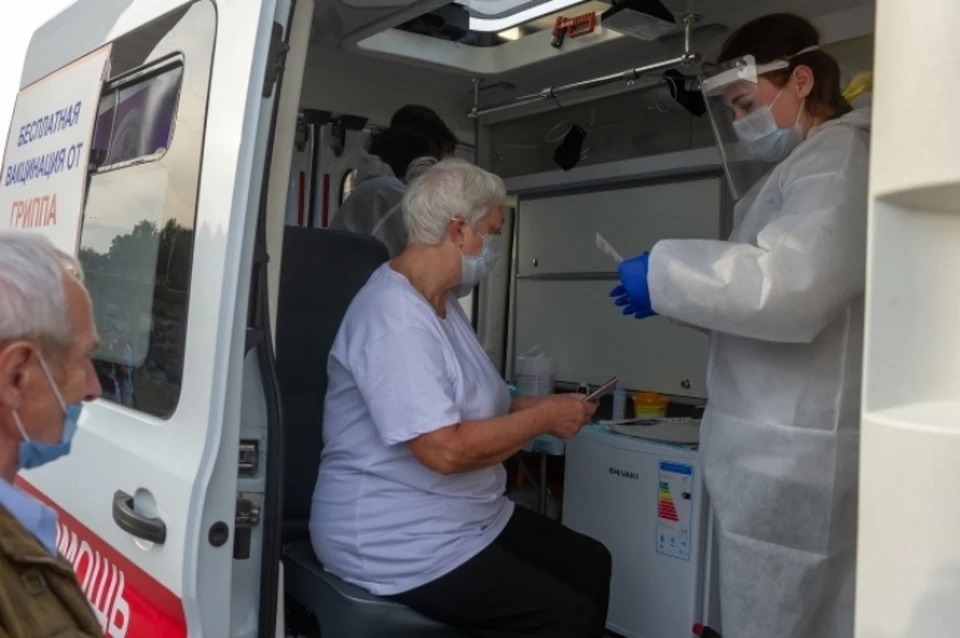 Мобильный прививочный пункт заработал в Кемерове