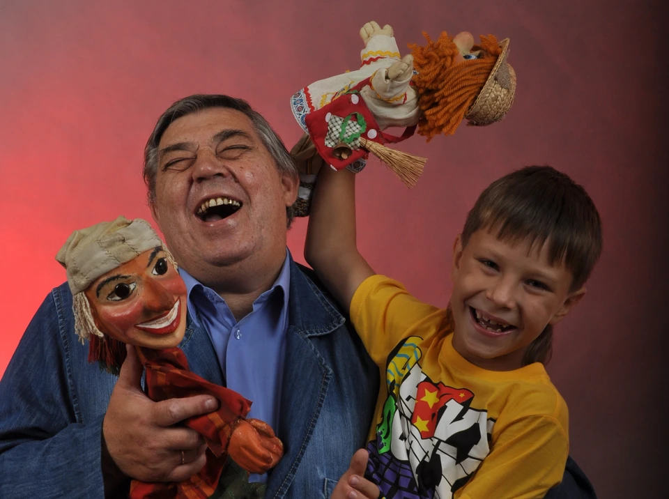 Коллеги Петра Александровича рассказывают, что он умел разговаривать с маленькими детьми на понятном для них языке. Фото из архива Петра Козеца