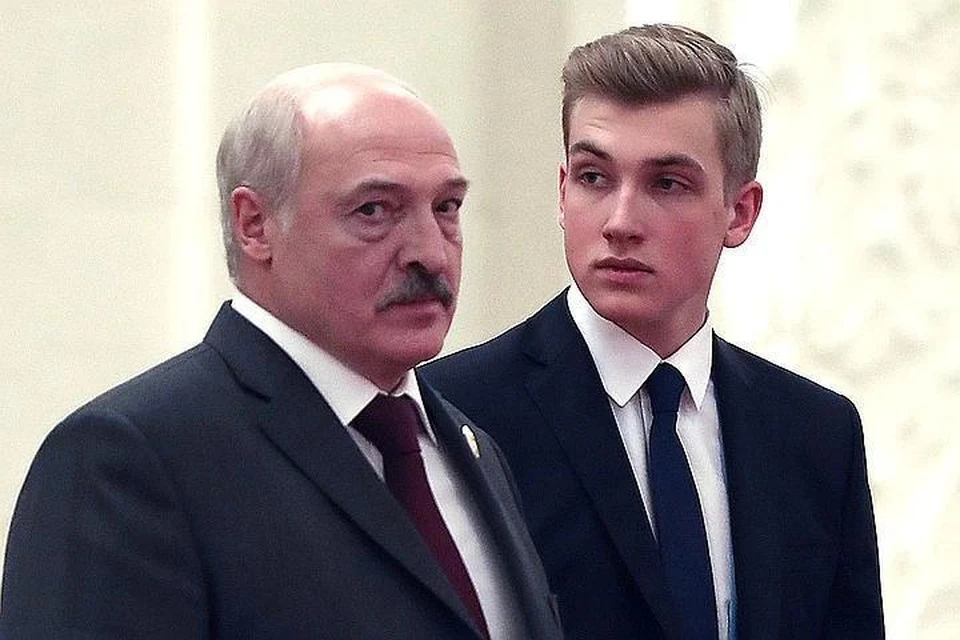 Александр Лукашенко с сыном Николаем
