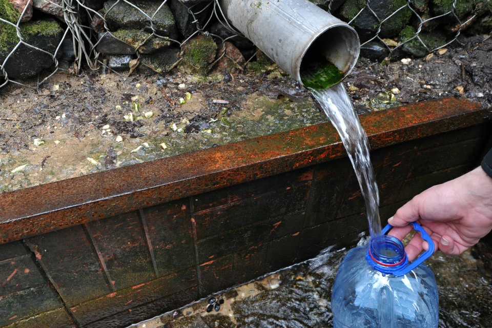 Городские власти просят жителей сделать запасы воды.