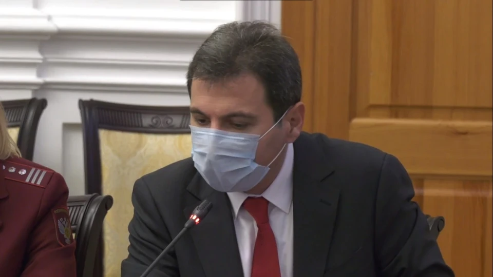 Армен Бенян считает, что нужно носить маски