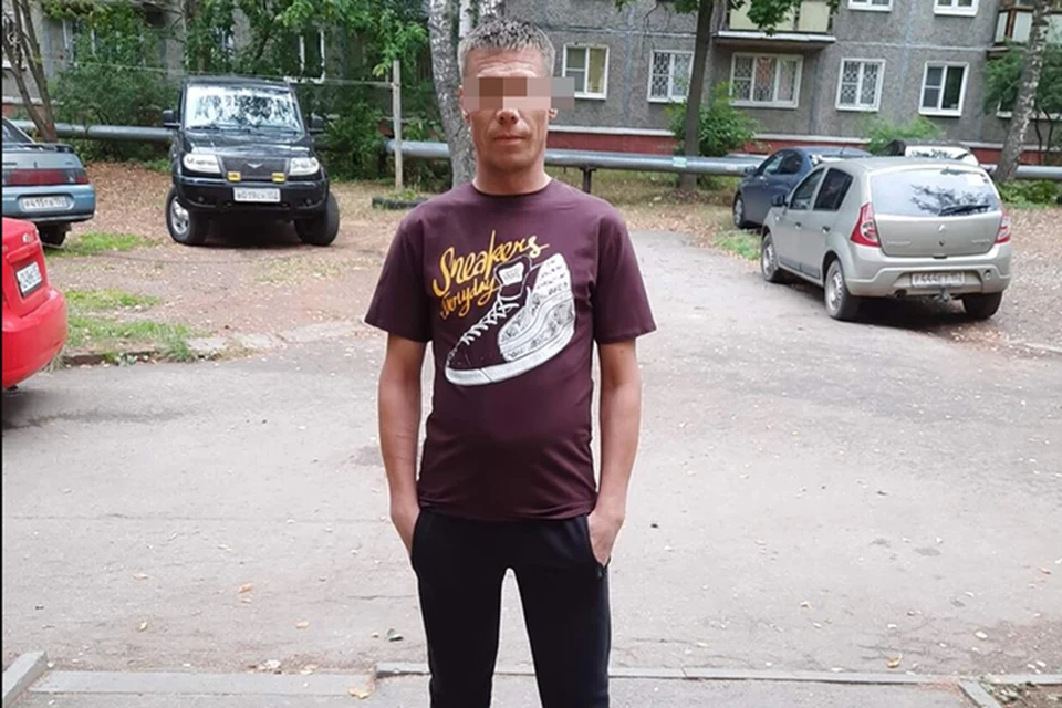 Фотографии с допроса предполагаемого убийцы 9-летней девочки в Нижегородской области появились в сети