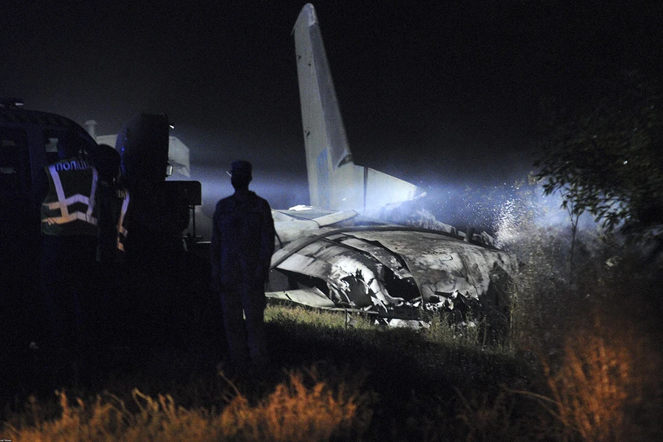 Число погибших при крушении транспортного самолета ВВС Украины в Харьковской области достигло 25 человек.