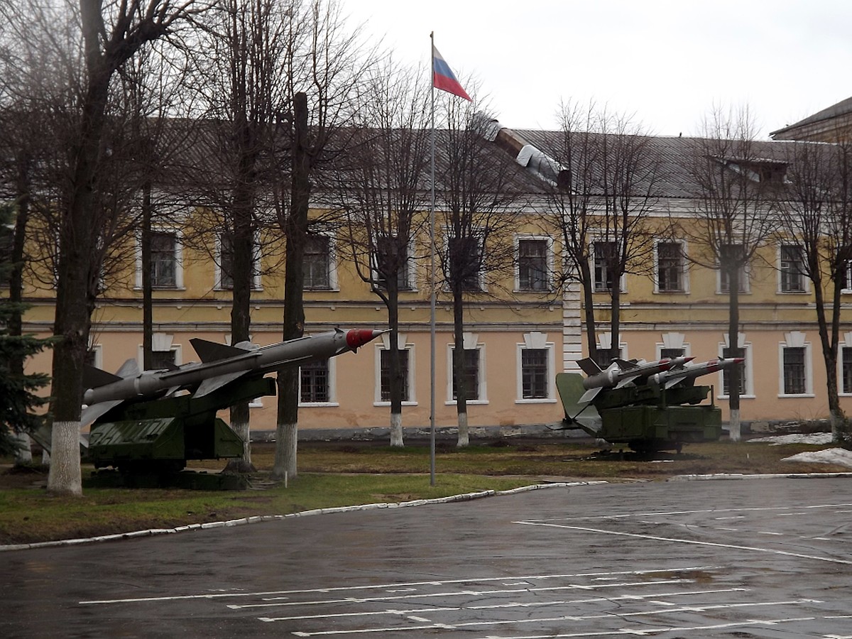 Студенты в погонах: чем живёт Военная академия ВКО в Твери - KP.RU