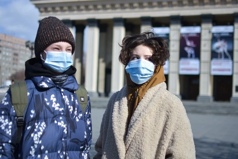 В Новосибирской области еще продолжает действовать масочный режим.