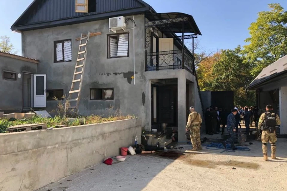 Боевики отстреливались из частного дома в Октябрьском районе Грозного. Фото: кадр оперативной съемки