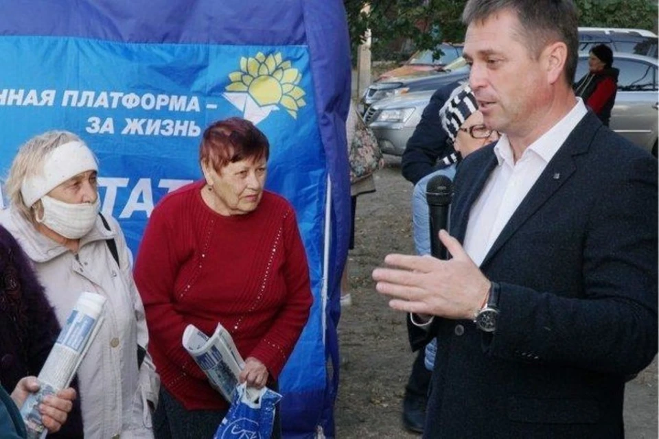 Нападение произошло во время встречи Павла Придворова с избирателями. Фото: ОПЗЖ