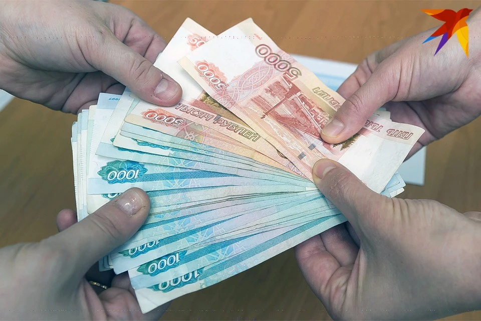 Сальдо торгового баланса сложилось отрицательное.