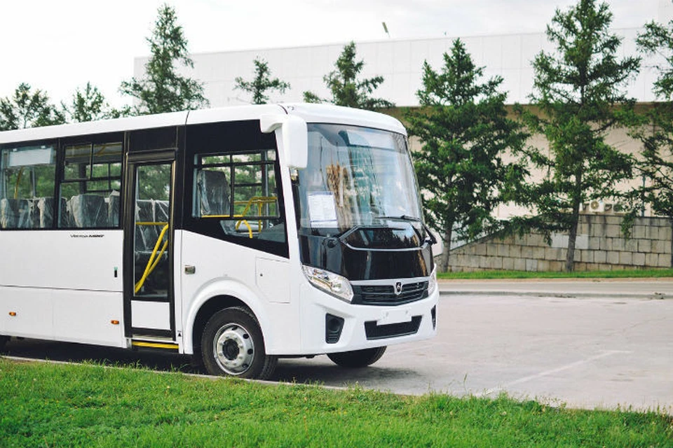 На пути следования автобуса появилась промежуточная остановка
