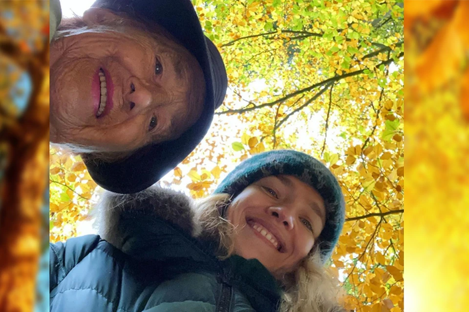90-летняя бабушка Натальи Водяновой прилетела к внучке во Францию.