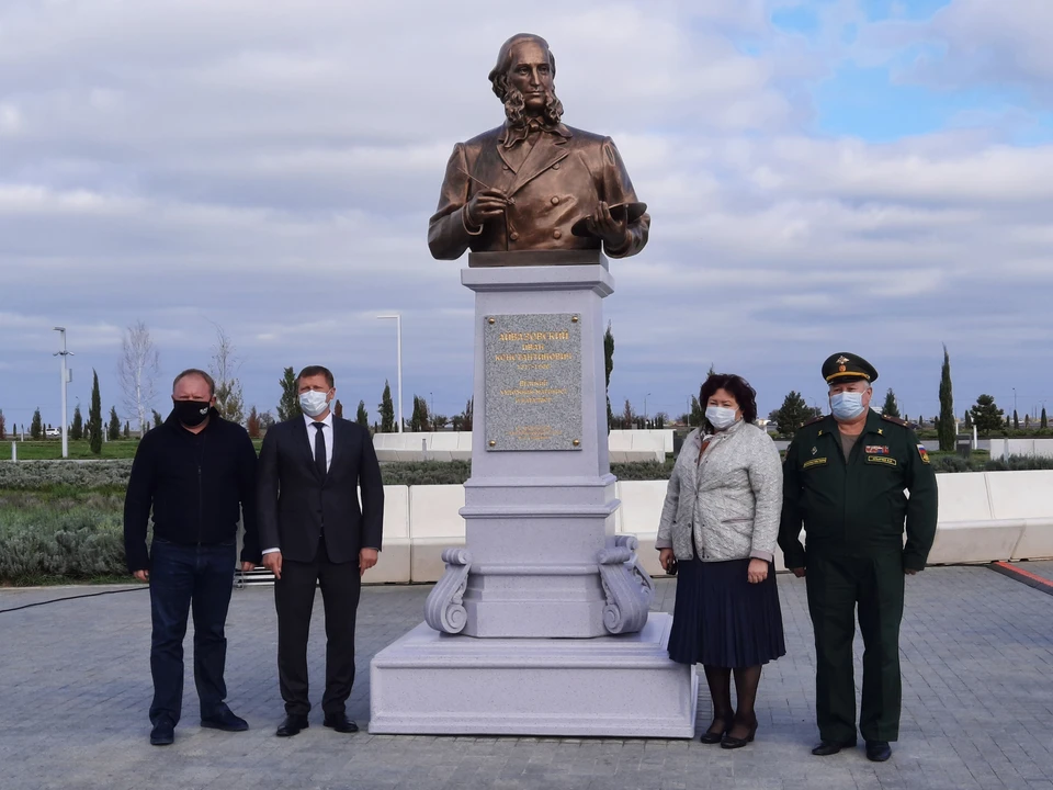 Работа над памятником заняла около полугода.
