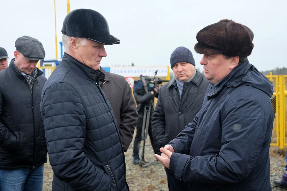 Генеральный директор АО «Газпром газораспределение Киров» и ООО «Газпром межрегионгаз Киров» Сергей Камеко и заместитель председателя правительства Кировской области, министр сельского хозяйства и продовольствия Алексей Котлячков обсудили дальнейшие перспективы газификации региона. Фото: предоставлено пресс-службой АО «Газпром газораспределение Киров»