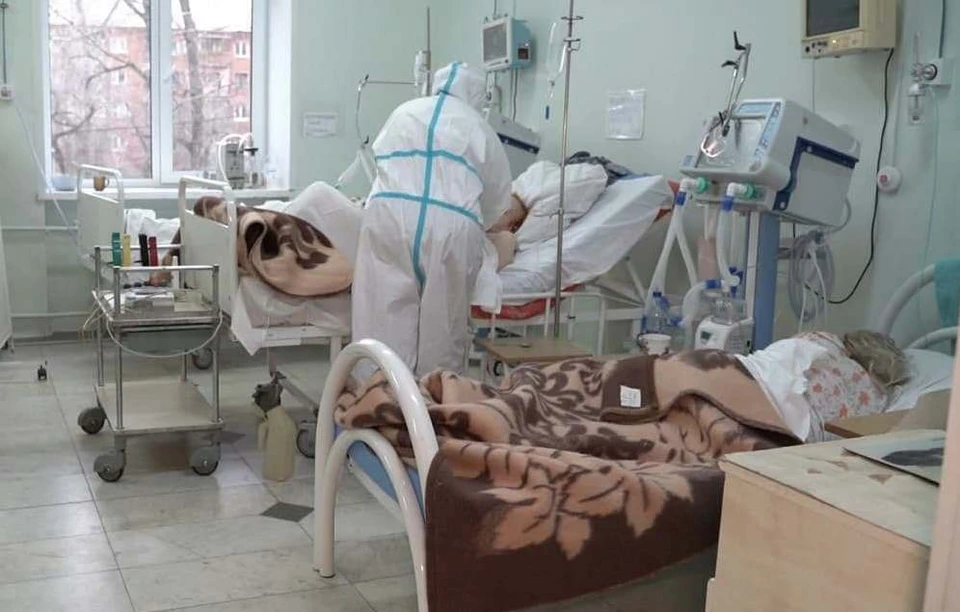 Коронавирус и не думает отступать.