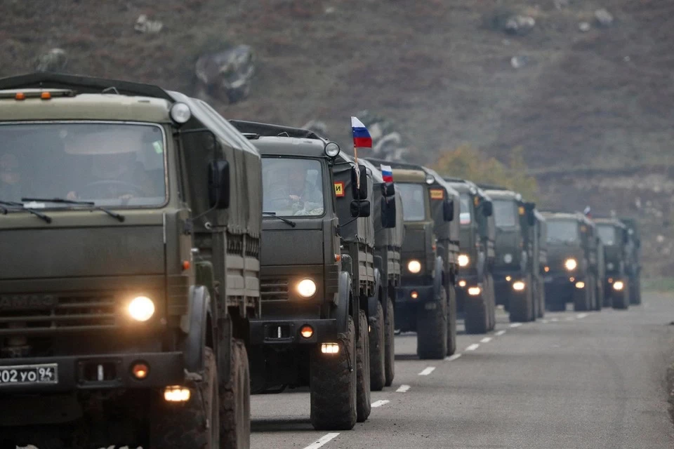ВЦИОМ: Россияне позитивно относятся к прекращению войны в Карабахе