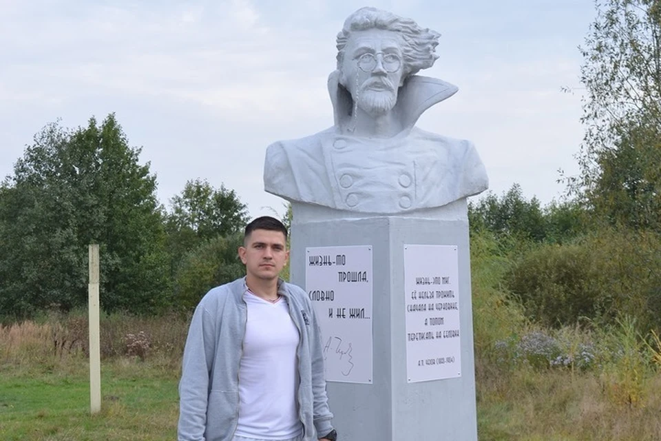 Любовь к творчеству у талантливого молодого человека от отца.