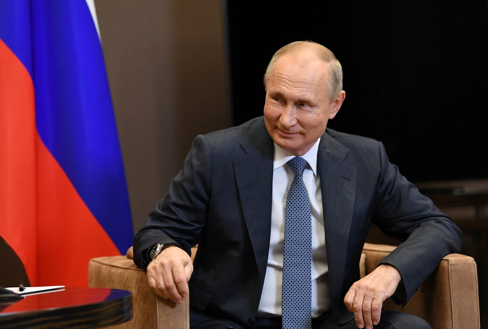Владимир Путин объяснил, почему не поздравил Джо Байдена с избранием в президенты.