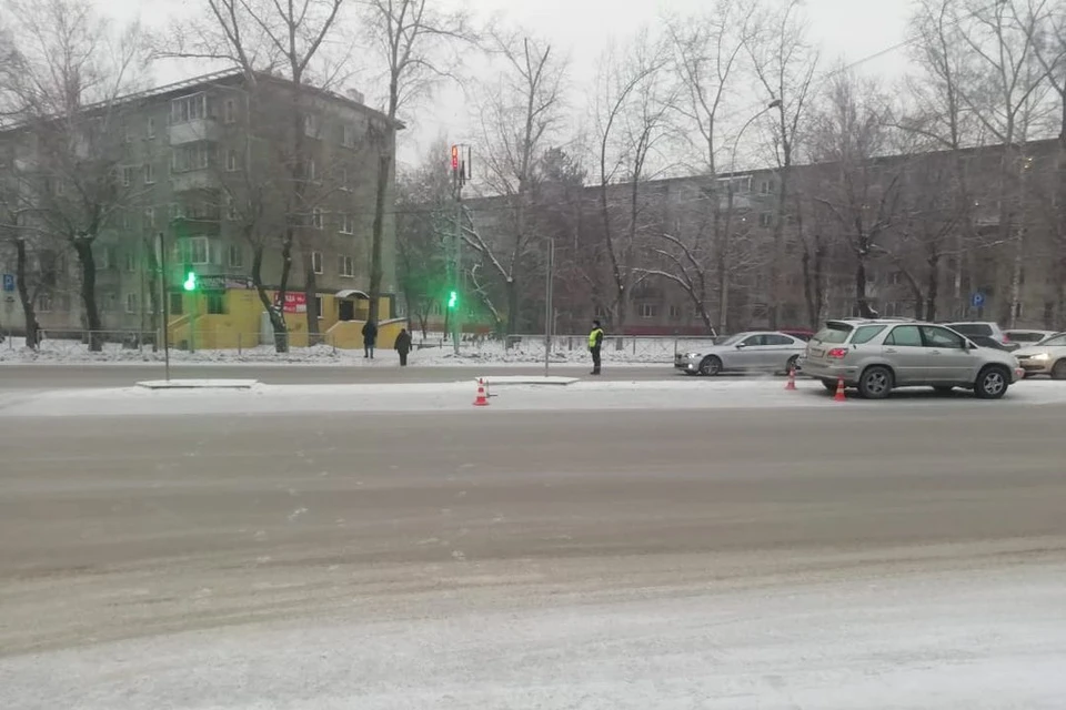 В Новосибирске «Лексус» сбил подростка, переходившего дорогу. Фото: Госавтоинспекция по Новосибирску