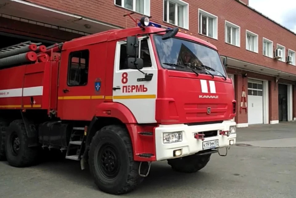 На пожарах в Прикамье погибли два человека.
