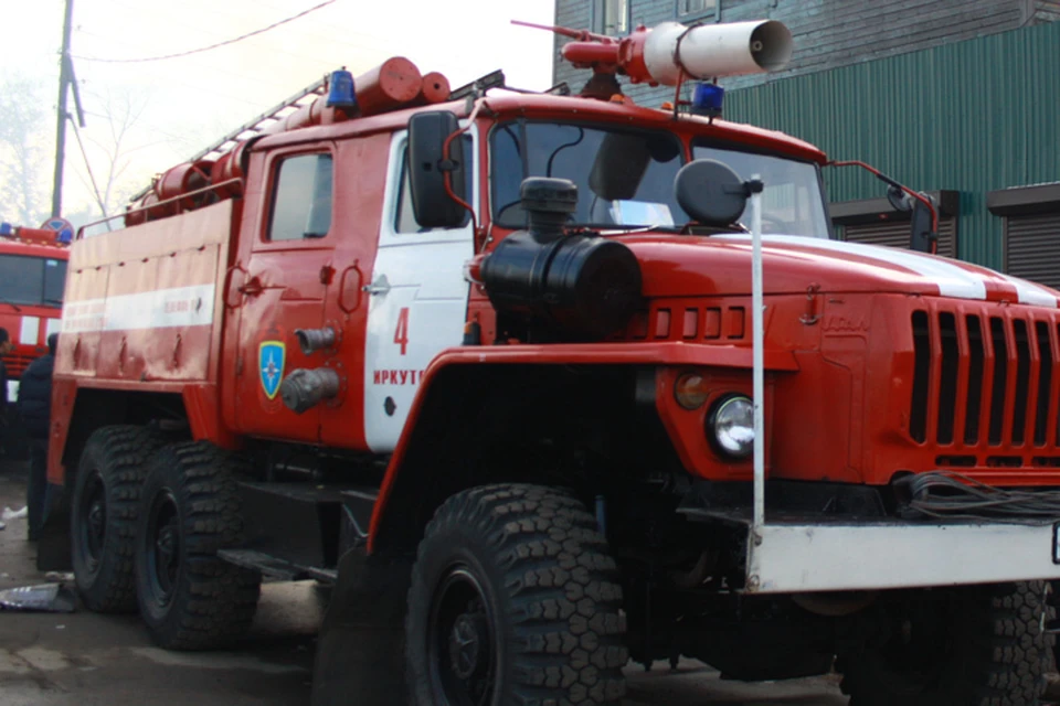 Магазин отопительного оборудования горел на улице Сурнова в Иркутске