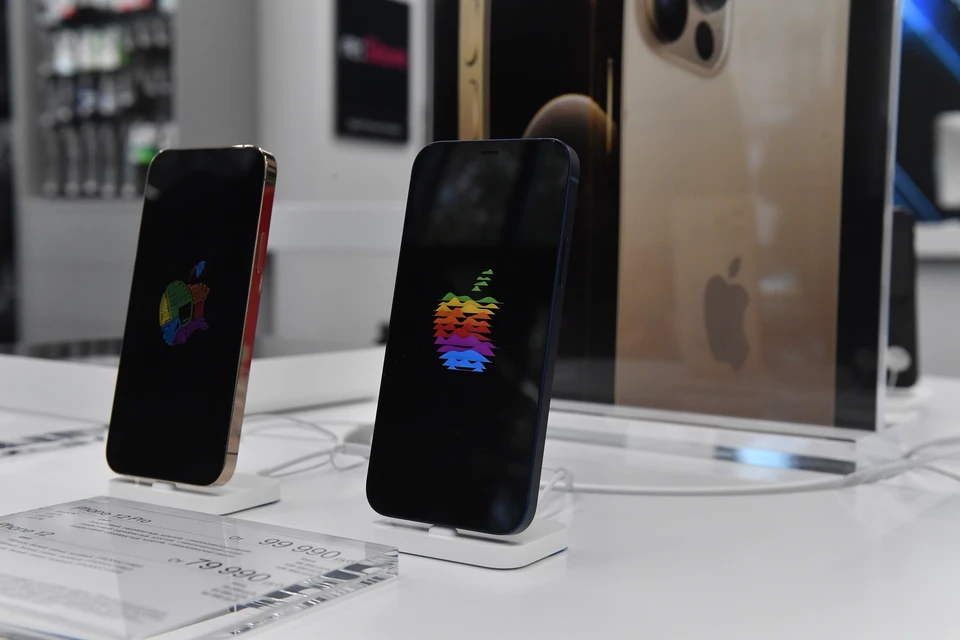 Apple оштрафовали на 10 миллионов евро за рекламу водонепроницаемых iPhone