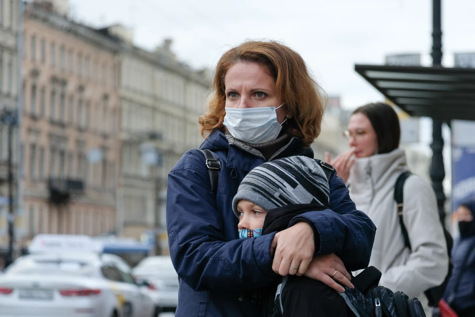 Еще порядка 40 тысяч человек сдали тест на коронавирус в Петербурге