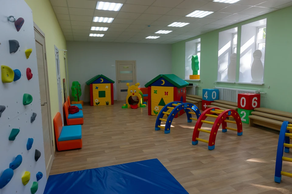 Детские сады и школы сильнее всего способствуют распространению "ковида", хоть и не специально.