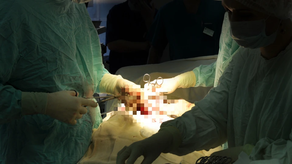 Уникальную операцию провели дежурные хирурги. Фото: Амурская областная клиническая больница