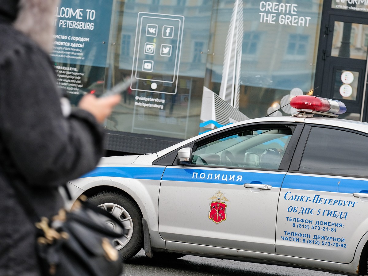 Пенсионер нашел сгнивший труп обнаженного мужчины в своей квартире в  Ленобласти - KP.RU