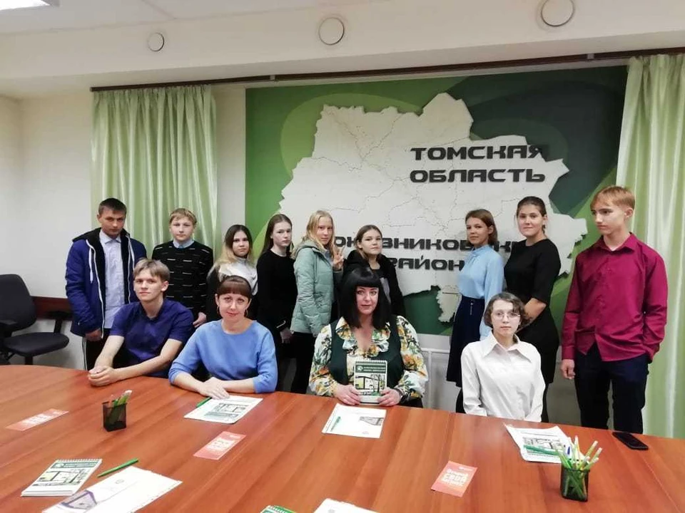 В Кожевниковском бизнес-инкубаторе не только помогают предпринимателям, но и организуют мероприятия для учащихся.