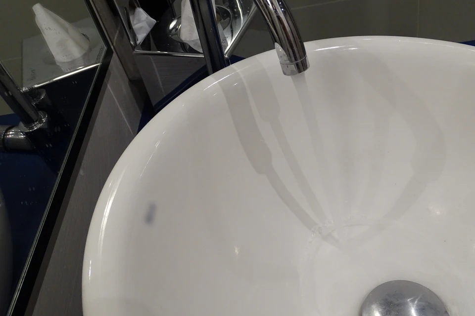 Липчанам отключат холодную воду и свет