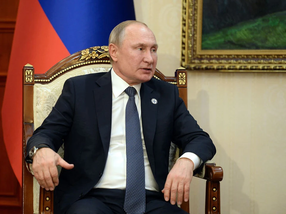 Владимир Путин направил поздравительную телеграмму и.о. президента Кыргызстана.