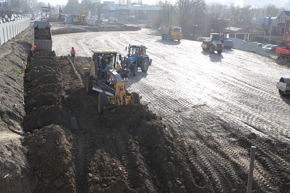 На путепроводе ведутся работы по ремонту и реконструкции. Фото: правительство Ростовской области