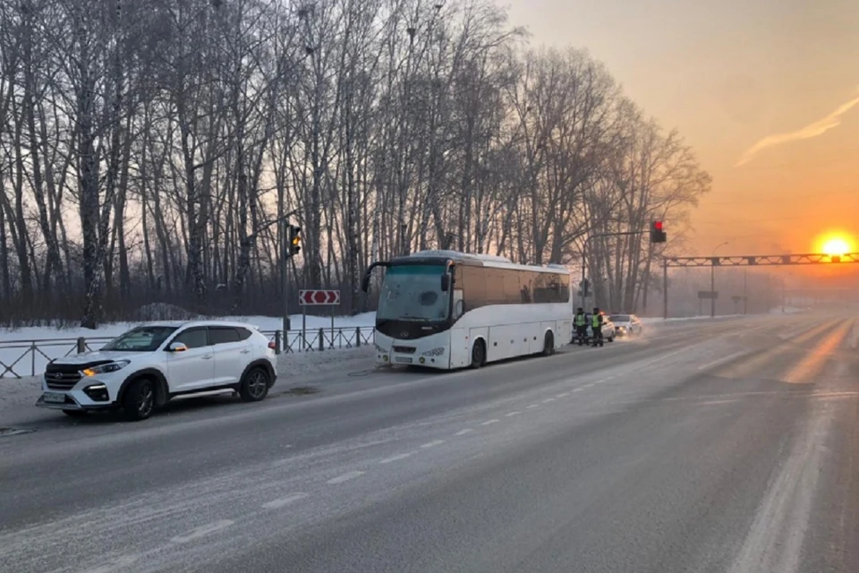 Инцидент произошел поздней ночью. Фото: ГУ МВД по НСО.