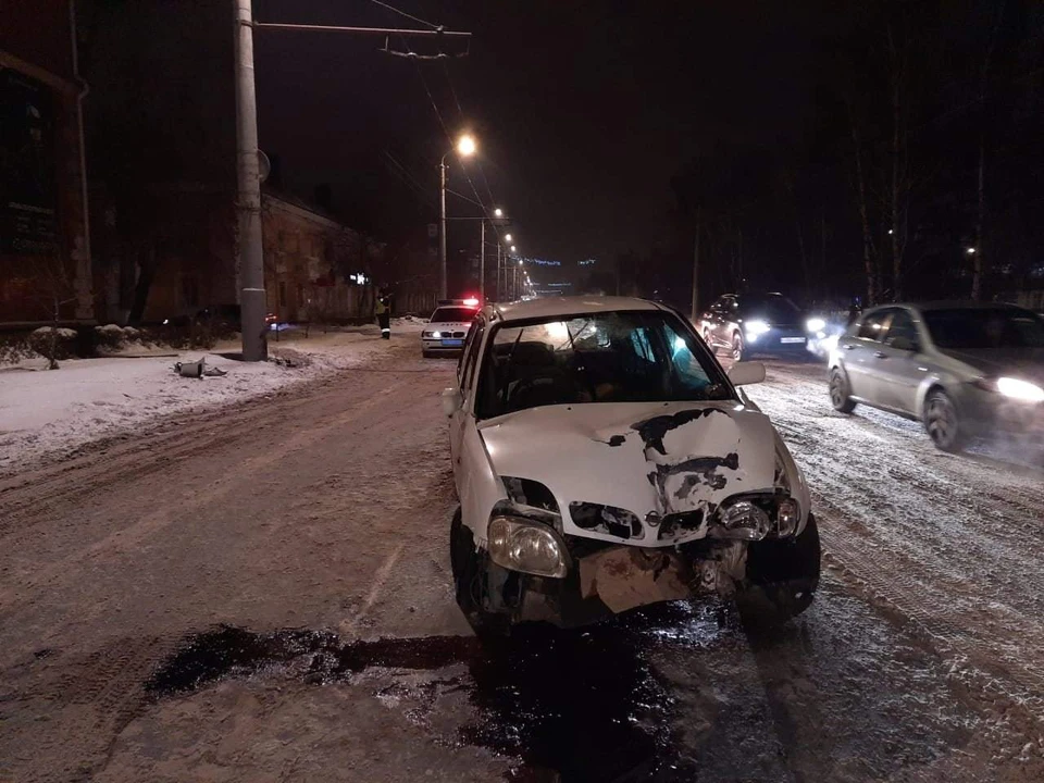В аварии пострадали все, кто находился в автомобиле. Фото: пресс-службе Госавтоинспекции по Омской области