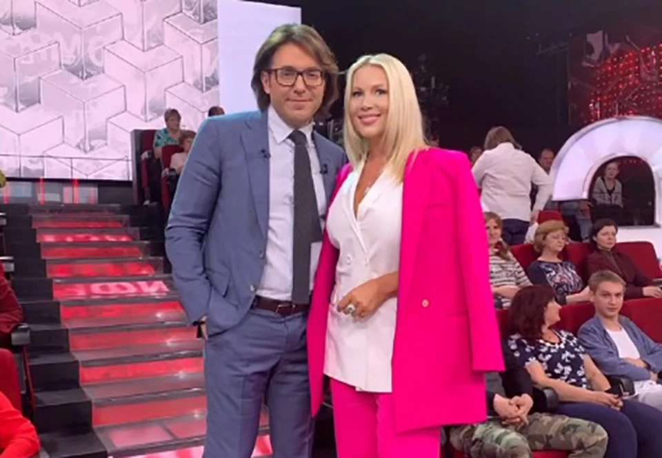 Екатерина Одинцова показала редкие снимки с Андреем Малаховым.