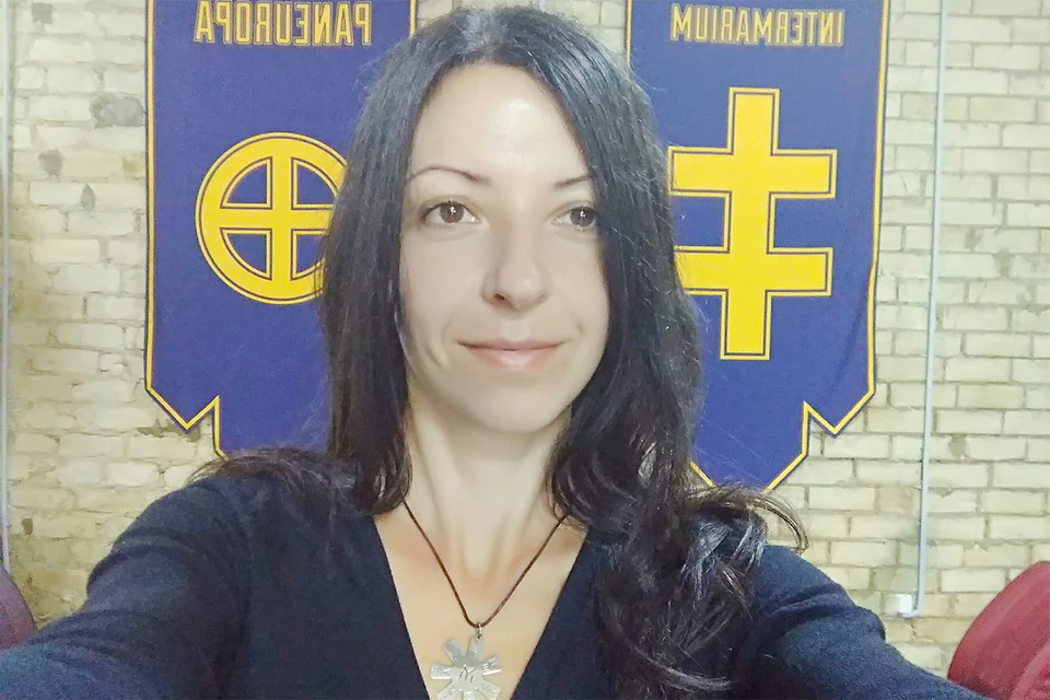 Елена Семеняка не стесняется своих ультраправых убеждений.
