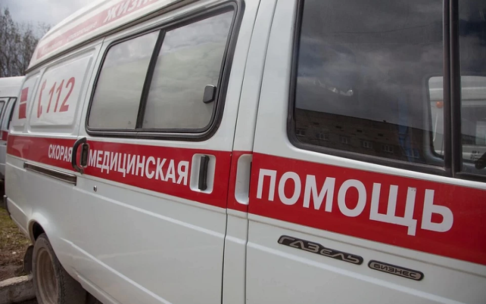 Пострадавшего мужчину с ожогами отвезли в больницу.