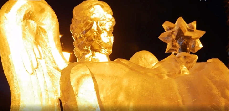 Видео: 30 ледяных фигур ангелов и архангелов появилось в Ижевске