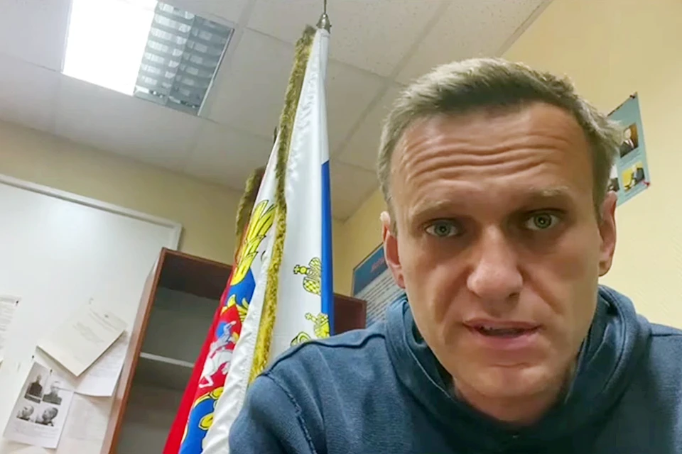 Слишком складно все получается – и с возвращением Навального, и с вышедшим вовремя фильмом о «Дворце», и с объявленным митингом